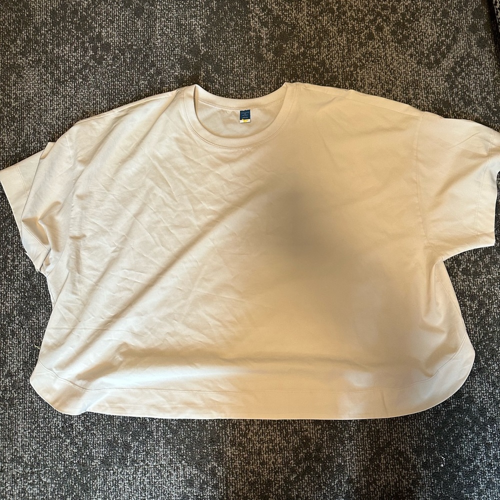 Athletic sweat proof t-shirt
